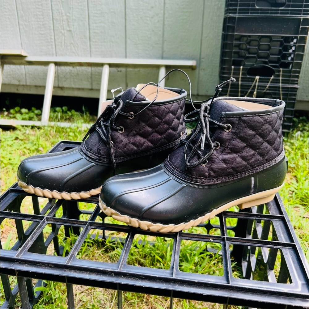 NWT St. John's Bay Rain Boot/Shoes